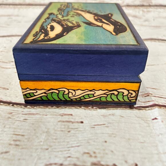 Vintage Dolphin Polished Jewelry Keepsake Trinket Box - Picture 10 of 10